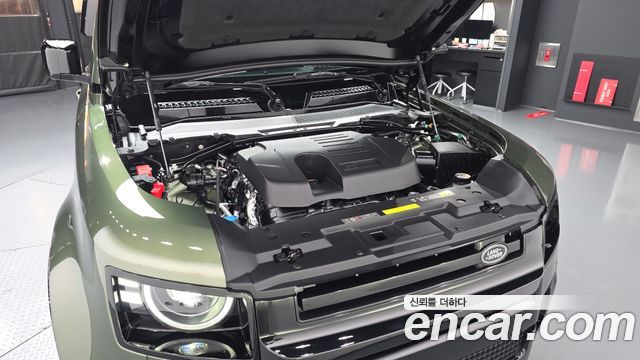 Land Rover Defender 2026 — photo 6