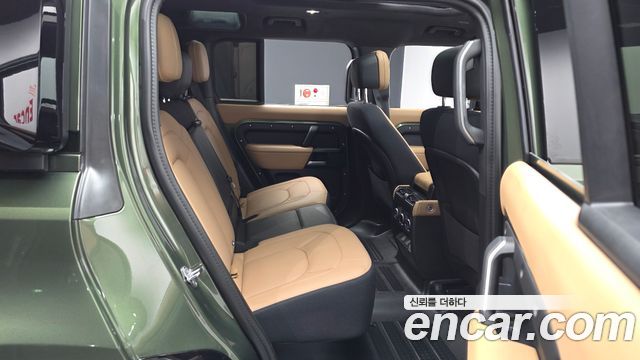 Land Rover Defender 2026 — photo 12
