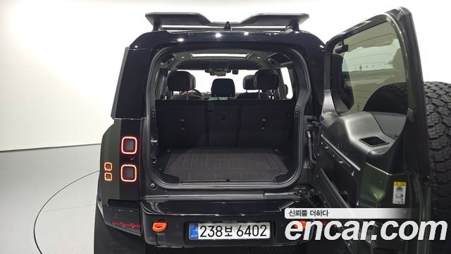 Land Rover Defender 2026 — photo 20