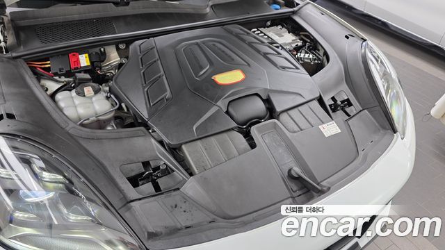 Porsche Cayenne 2022 — photo 6