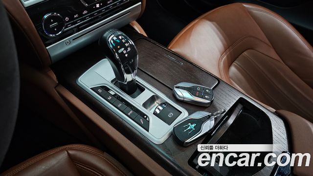 Maserati Quattroporte 2016 — photo 12