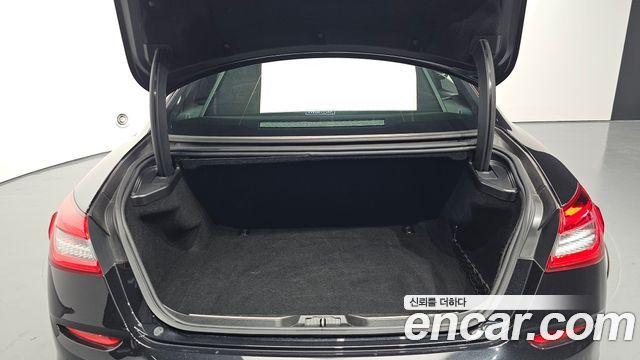 Maserati Quattroporte 2016 — photo 26