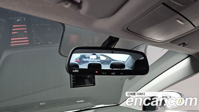Hyundai AVANTE 2018 — photo 25