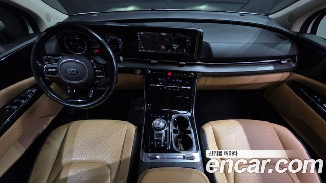 Kia Canival 2021 — photo 10