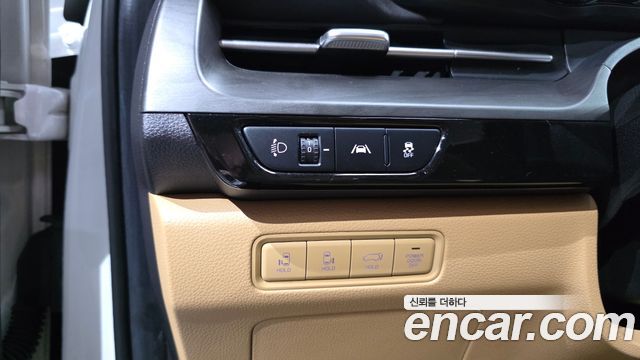 Kia Canival 2021 — photo 24