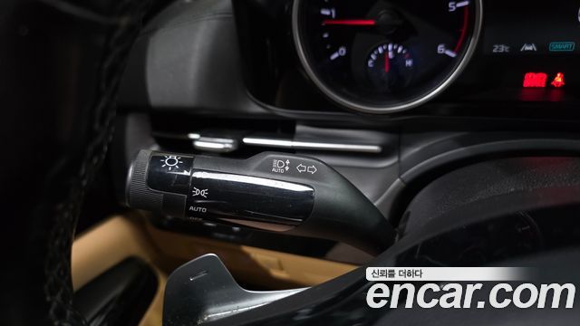 Kia Canival 2021 — photo 29