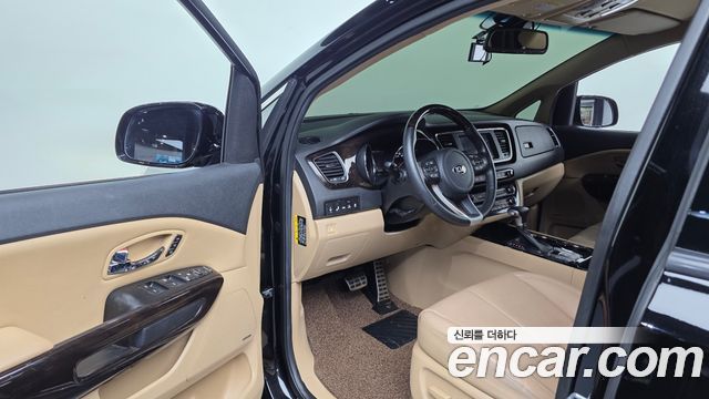 Kia Canival 2019 — photo 10