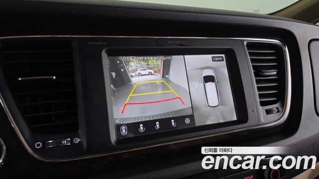 Kia Canival 2019 — photo 15
