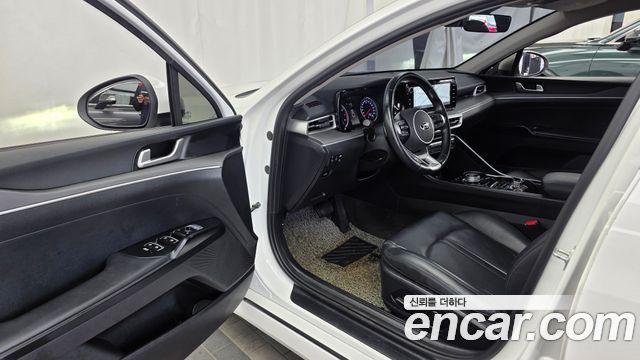 Kia K5 2021 — photo 13