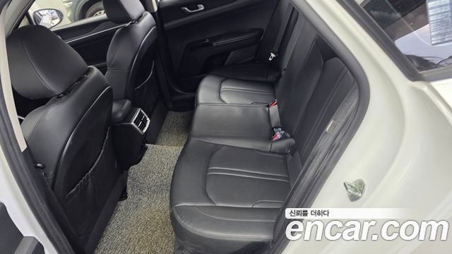 Kia K5 2021 — photo 16