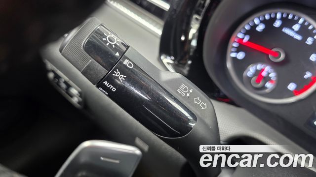 Kia K5 2021 — photo 28