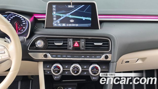 Genesis G70 2019 — photo 18