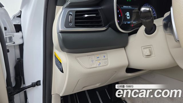 Genesis G70 2019 — photo 26