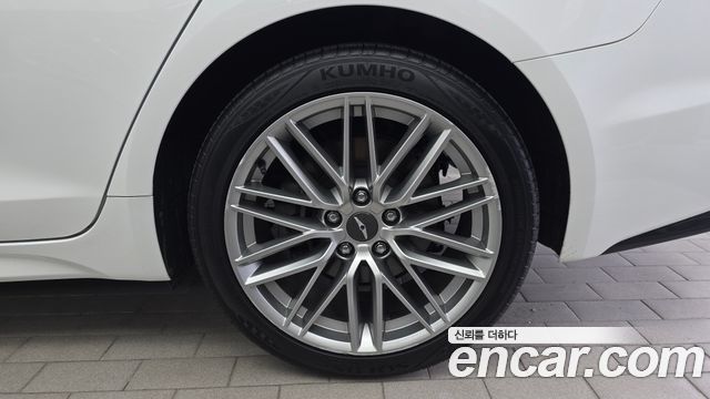Genesis G70 2019 — photo 7