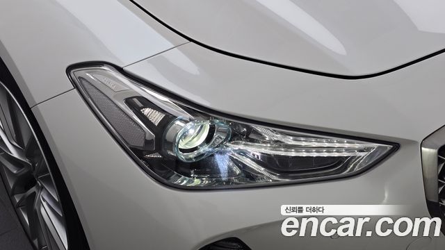 Genesis G70 2019 — photo 8