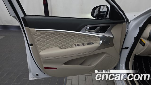 Genesis G70 2019 — photo 14