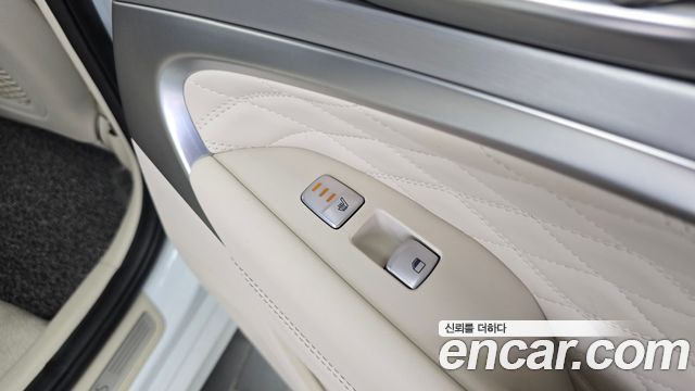 Genesis G70 2019 — photo 29