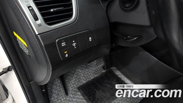 Hyundai AVANTE 2013 — photo 23