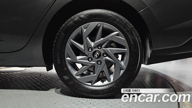 Hyundai AVANTE 2026 — photo 7