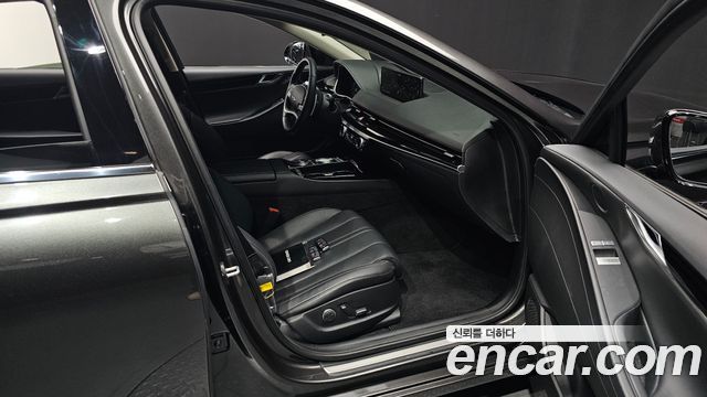Genesis G80 2022 — photo 17
