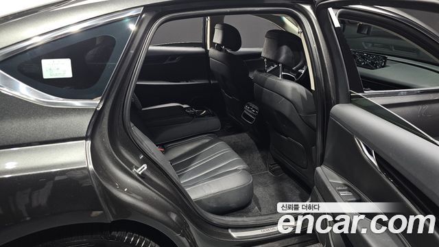 Genesis G80 2022 — photo 18