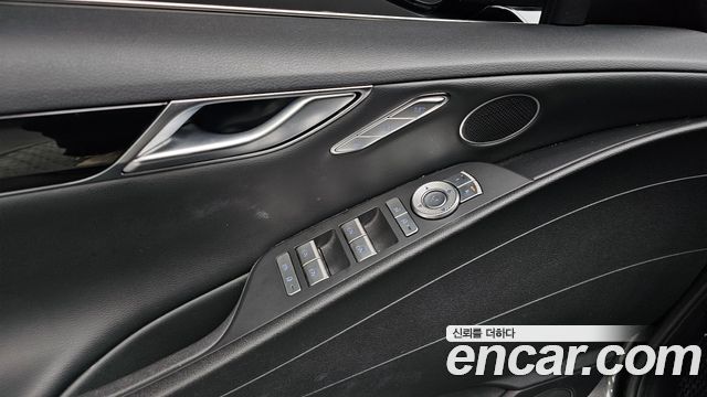 Genesis G80 2022 — photo 23