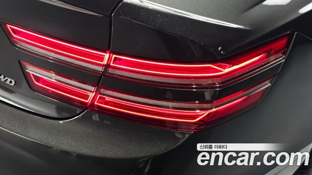 Genesis G80 2022 — photo 9