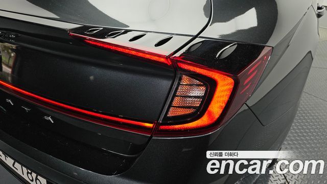 Hyundai Sonata 2022 — photo 9