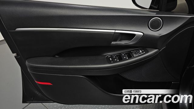 Hyundai Sonata 2022 — photo 14