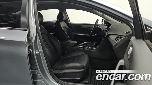 Hyundai Sonata 2015 — photo 13