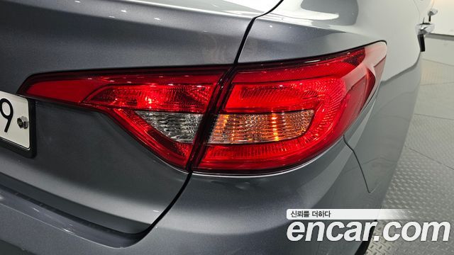 Hyundai Sonata 2015 — photo 9