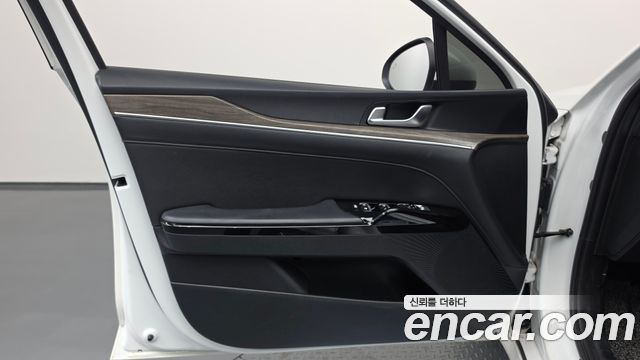 Kia K5 2020 — photo 14