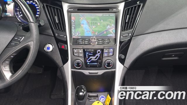 Hyundai Sonata 2012 — photo 20