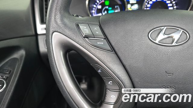 Hyundai Sonata 2012 — photo 26