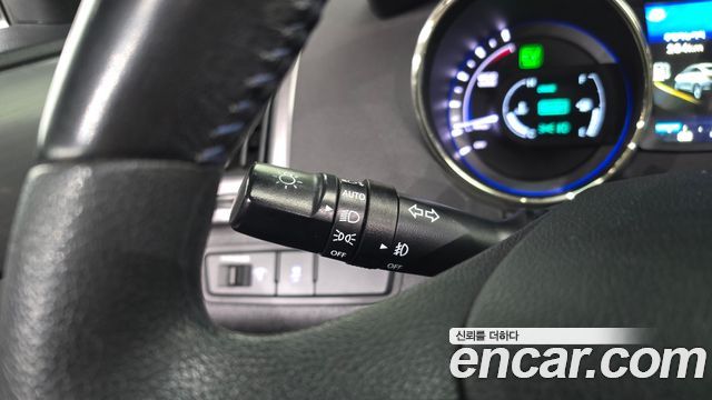 Hyundai Sonata 2012 — photo 28