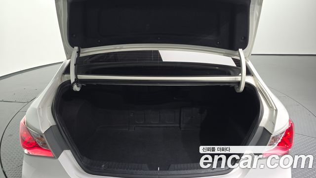 Hyundai Sonata 2012 — photo 32