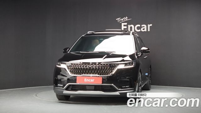 Kia Canival 2023 — photo 3