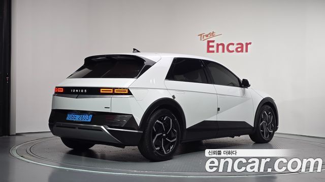 Hyundai Ioniq5 2022 — photo 2