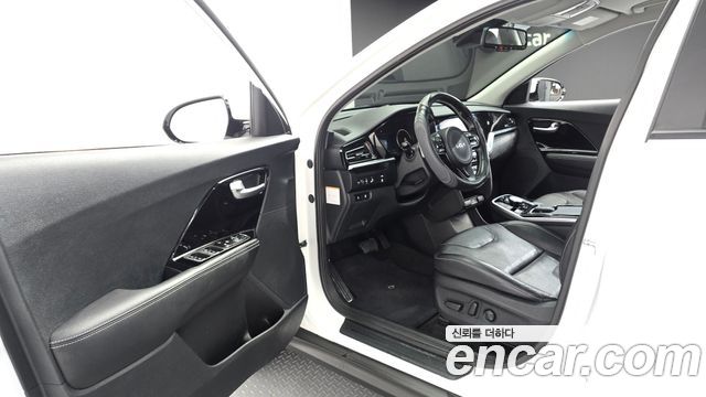 Kia Niro 2022 — photo 10