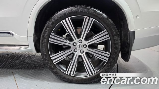 Volvo XC90 2023 — photo 7