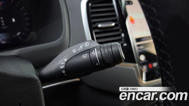 Volvo XC90 2023 — photo 30