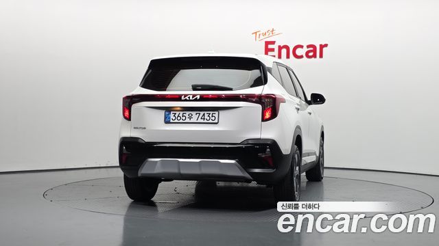 Kia Seltos 2023 — photo 4