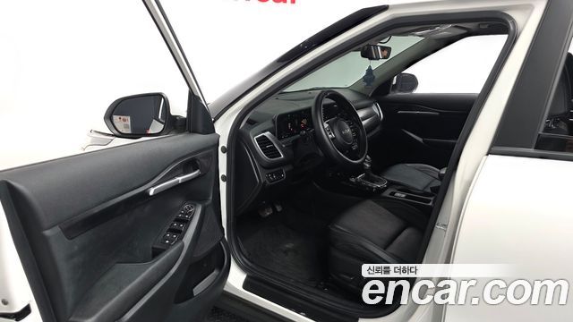 Kia Seltos 2023 — photo 13