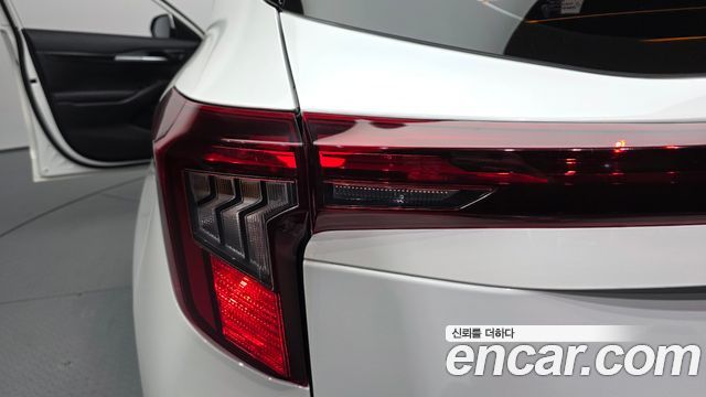 Kia Seltos 2023 — photo 9