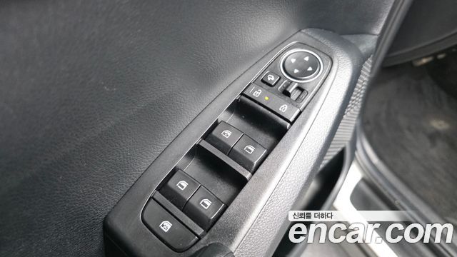 Kia Seltos 2023 — photo 28
