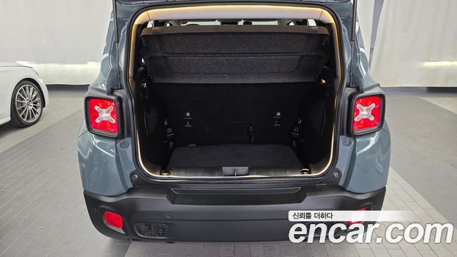 Jeep Renegade 2017 — photo 20