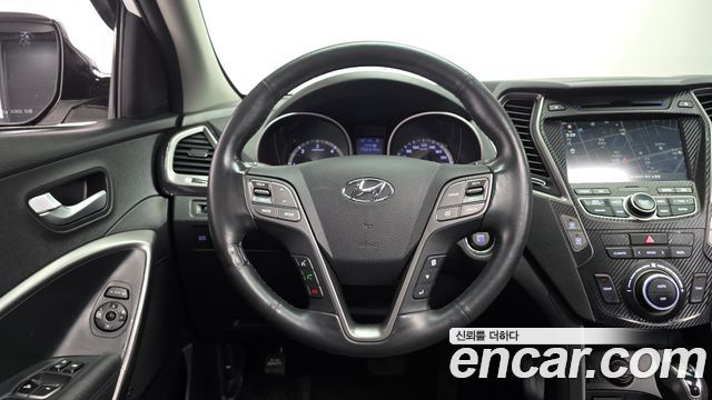 Hyundai Santafe 2015 — photo 12