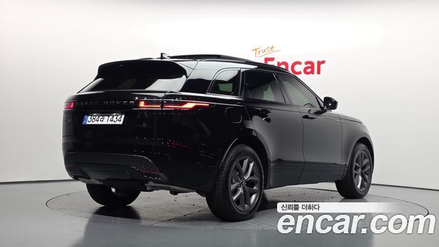 Land Rover Range Rover Velar 2026 — photo 2