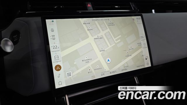 Land Rover Range Rover Velar 2026 — photo 15