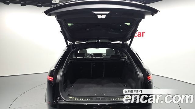 Land Rover Range Rover Velar 2026 — photo 20